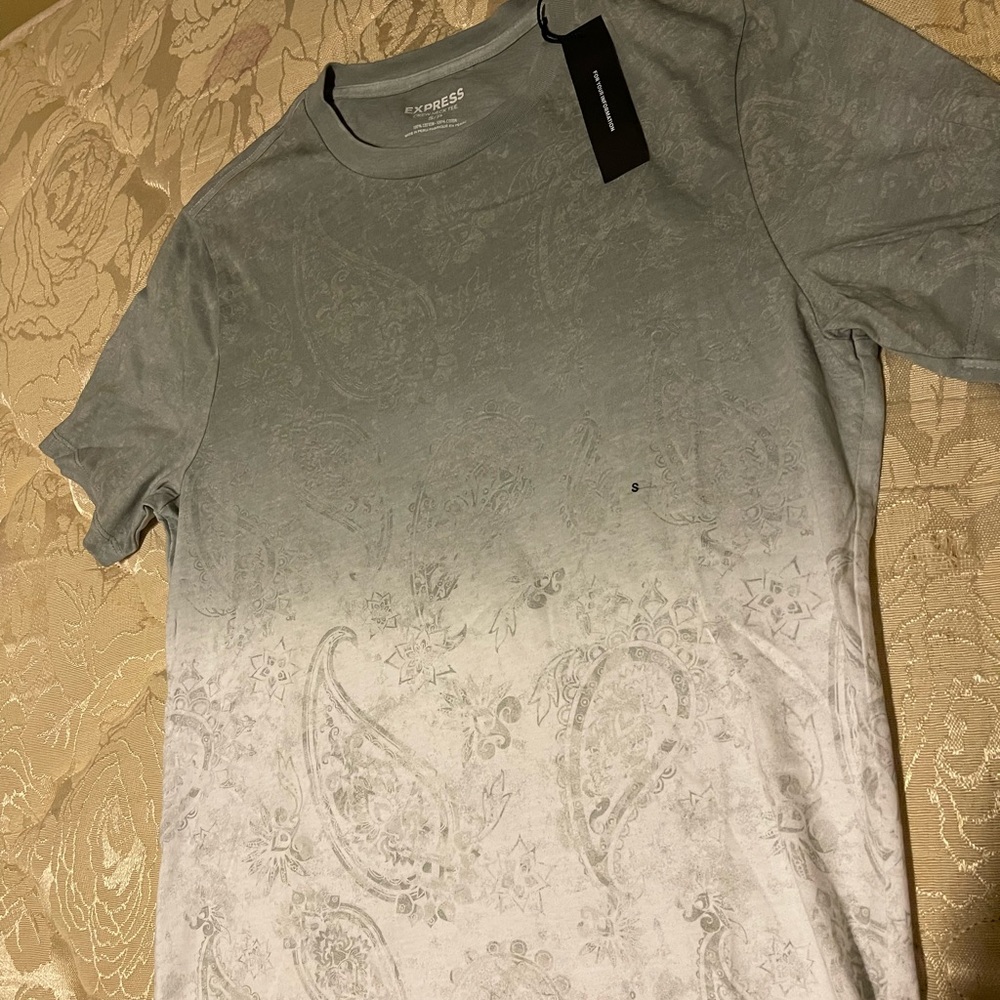 Express designer T-shirt for men.